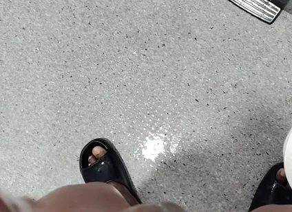 I'm 19 Years Old, and I've Never Been in a Relationship with Any Girl
