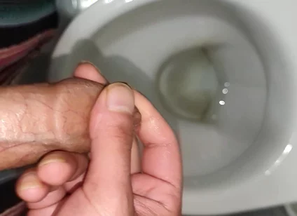 Beautiful Twink Jerks off in a Toilet