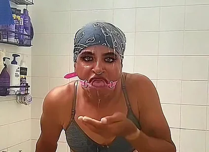 Kris Reelz - Self Face Spit,agagging on a Mouth Ring