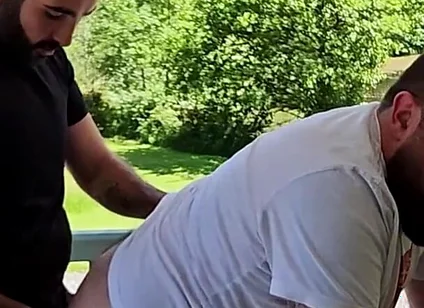 Outdoor Bear Fucking Bareback in Public