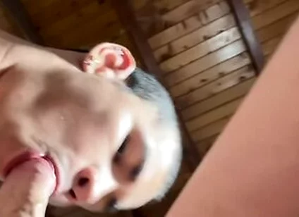 Sucked The Cock Of A 19-year-old Colombian White Top
