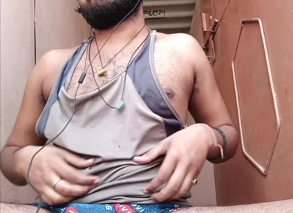 A Sexy Masturbater Doing Handjob with Full of Hornyness