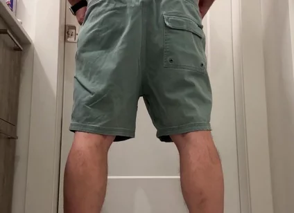 Love for you to pull my shorts down and go to town on my asshole