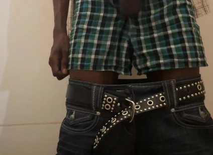 Bro Got Horny at Work He Had to Beat His Meat in the Washroom