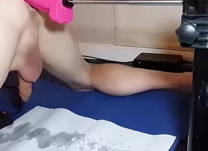 Dildo Fucking Fun with Mike Essex on the Fucking Machine