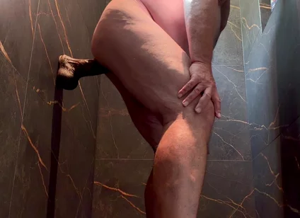 Massive Dildo Attempt