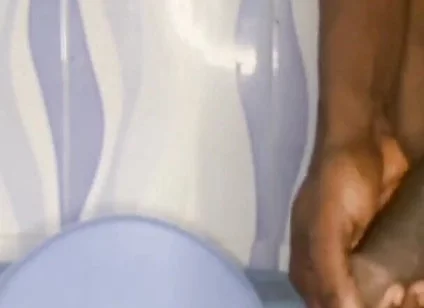 12inch Huge African Cock Getting Erected Takes Morning Piss