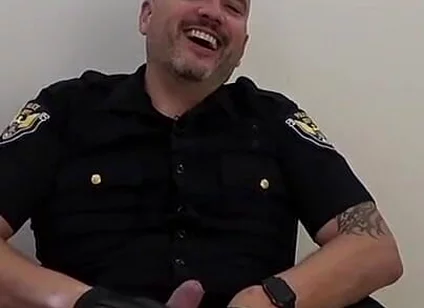 Sph From Uniformed Passport Control Officer