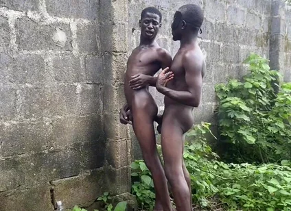 Brown with a Farmer in the Bush Fucking