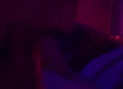 Cutie Str8 Gets a Nice Head in Bed