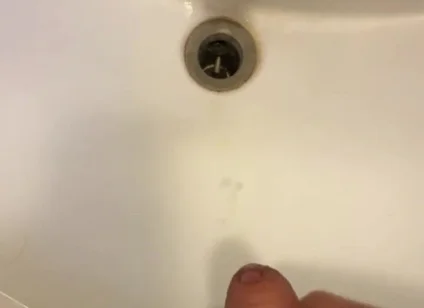Stayed in a Houseshare for a Night and I Unloaded in the Sink