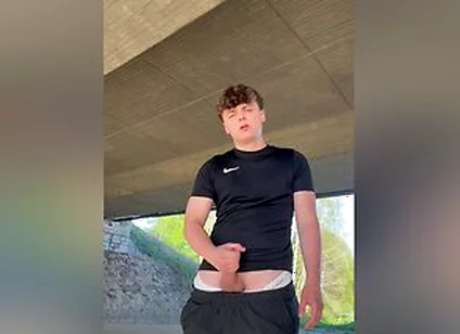 Risky Outdoor Cumshot In Hot Sport Clothing