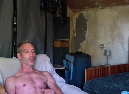 Jerking My Hairy Dick. Qick Wank Before to Sleep