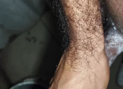 Jerk Man Jerks off in the Bathroom Without Scrubbing His Body with Soap