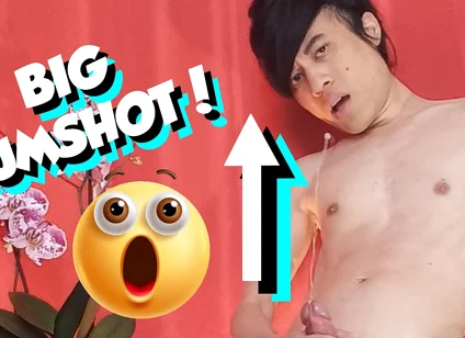 Wow the Big Cumshot! How Far Does Jon Arteen Squirt His Juicy Cum in This Hot Show of a Sexy Naked Gay Twink Masturbating