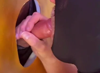 My Straight Boyfriend Sucks at the Gloryhole