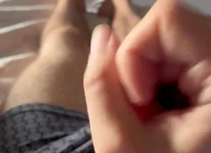 Masturbation with Spontaneous Ending
