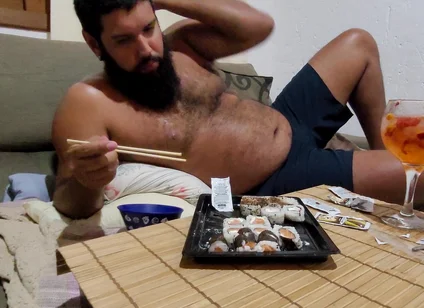 100-piece Sushi Challenge: Completely Maxed Out & Bloated