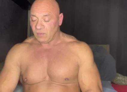 Mr Guru Naked Wank Solo Bodybuilder Daddy