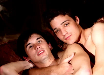 Krys Perez & Skyelr Bleu Chat While Cuddling in Bed