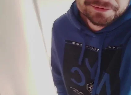 Masturbate in Train Toilets