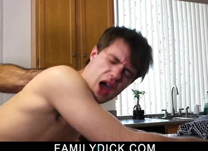 Maxx Monroe And Bishop Angus In Muscled Bear Stepdaddy Having A Morning Quickie With Stepson