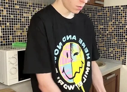 Young Twink's Gushing Cum Delight