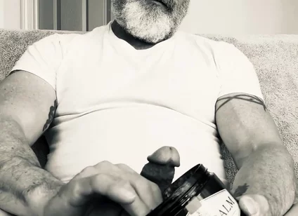 Hot B&w Bate