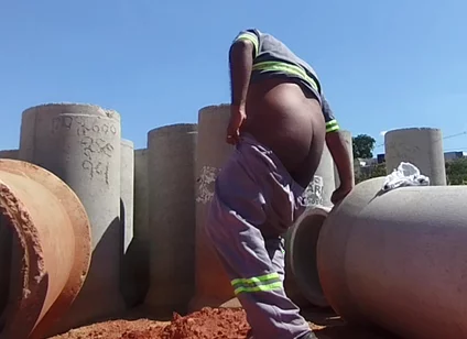 I Took Advantage of the Holiday to Be Alone and at the Construction Site