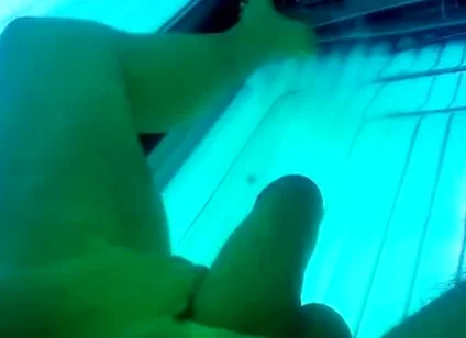 Justa9er Playing Around In Tanning Bed With My Big White Cock