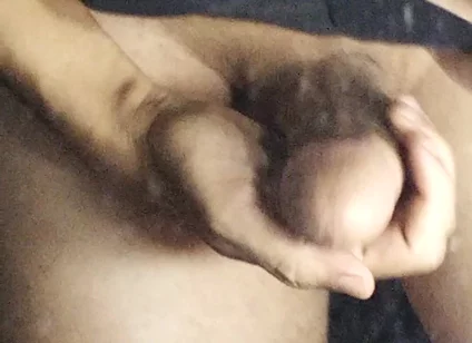 New Pictures of an Arab Penis After Showering