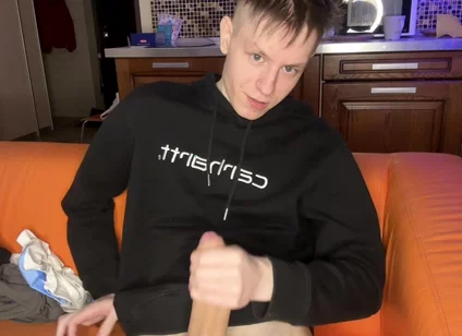 Hand Pump Session Builds to Uncontrollable Twink Cum