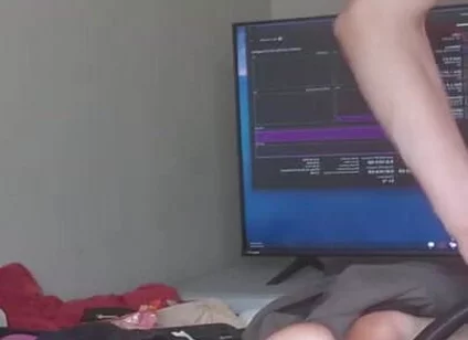 Bubble Butt Boy Turns His Belly Into a Ball