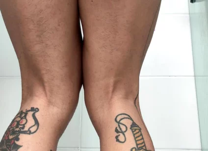 Giant Man Masturbates with His Big Cock and Shows His Ass and Feet.