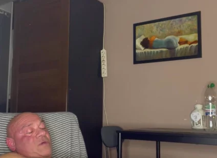 Bodybuilder Jerk off Home