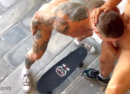 He Noticed a Guy He Saw on a Gay App, and Asked Him to Have Sex Right Then and There. He Fucked a Skateboarder on a Fire Escape