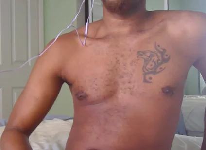 Kennie Jai Shows off on Cam