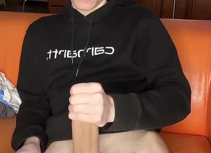 Hand Pump Session Builds to Uncontrollable Twink Cum