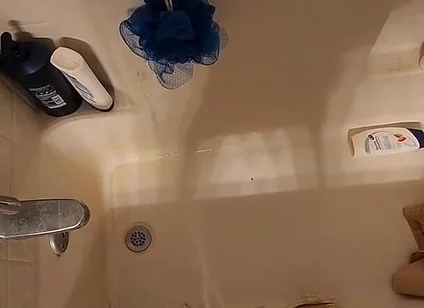 Pissing in the Tub.