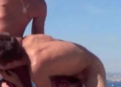 Romantik fucked by sexy boy in outdoor beach