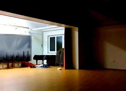 Quick Risky Hump Masturbation in Music Hall